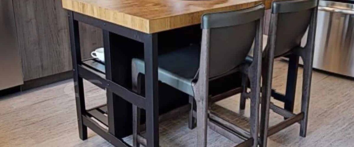 چرا میز کانتر آشپزخانه جایگزین خوبی برای میز ناهارخوری است؟