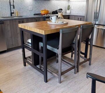 چرا میز کانتر آشپزخانه جایگزین خوبی برای میز ناهارخوری است؟